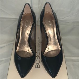 BCBGeneration Black Patent CIELO size 6M